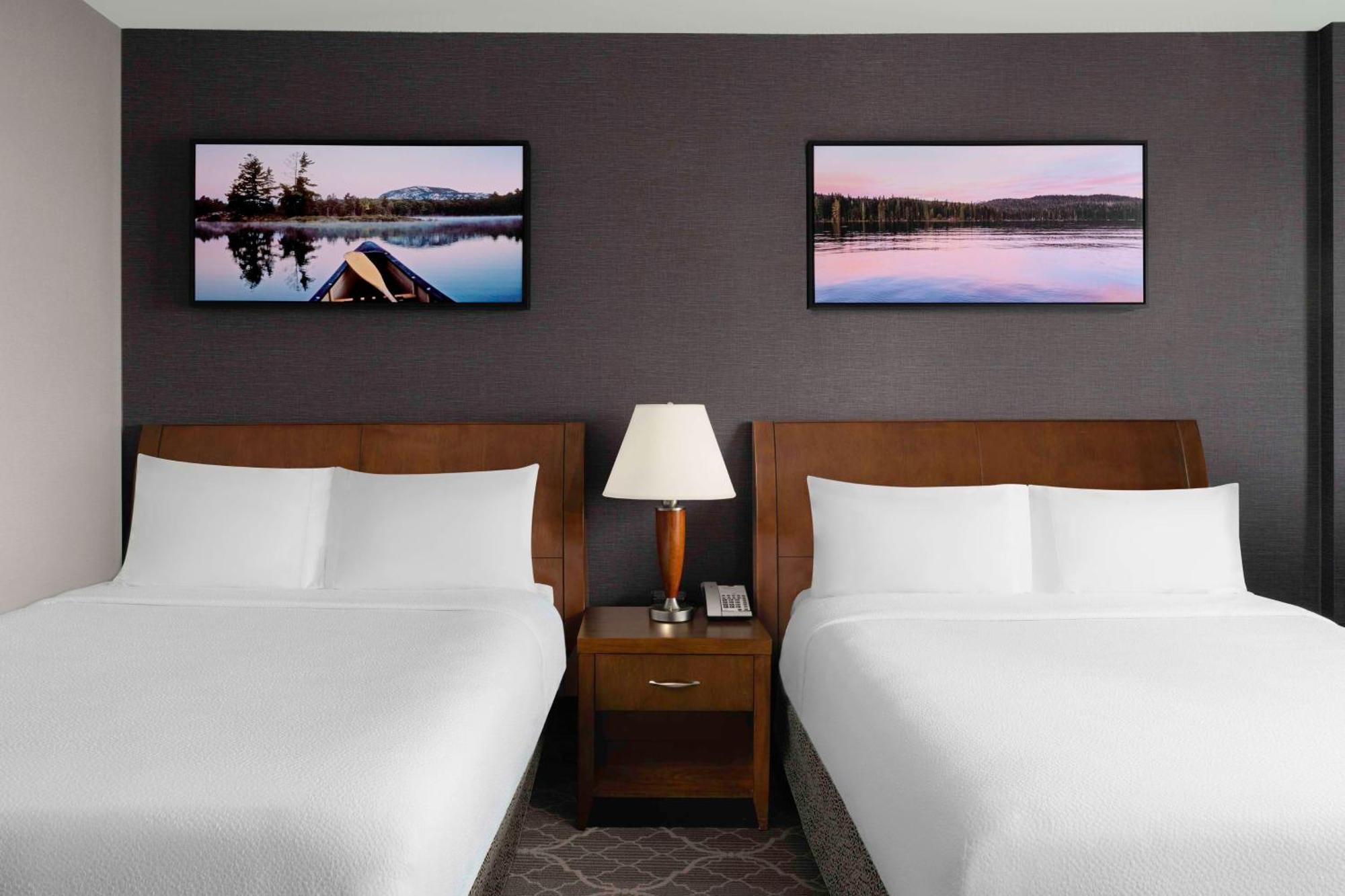 Hilton Garden Inn Calgary Airport Екстер'єр фото