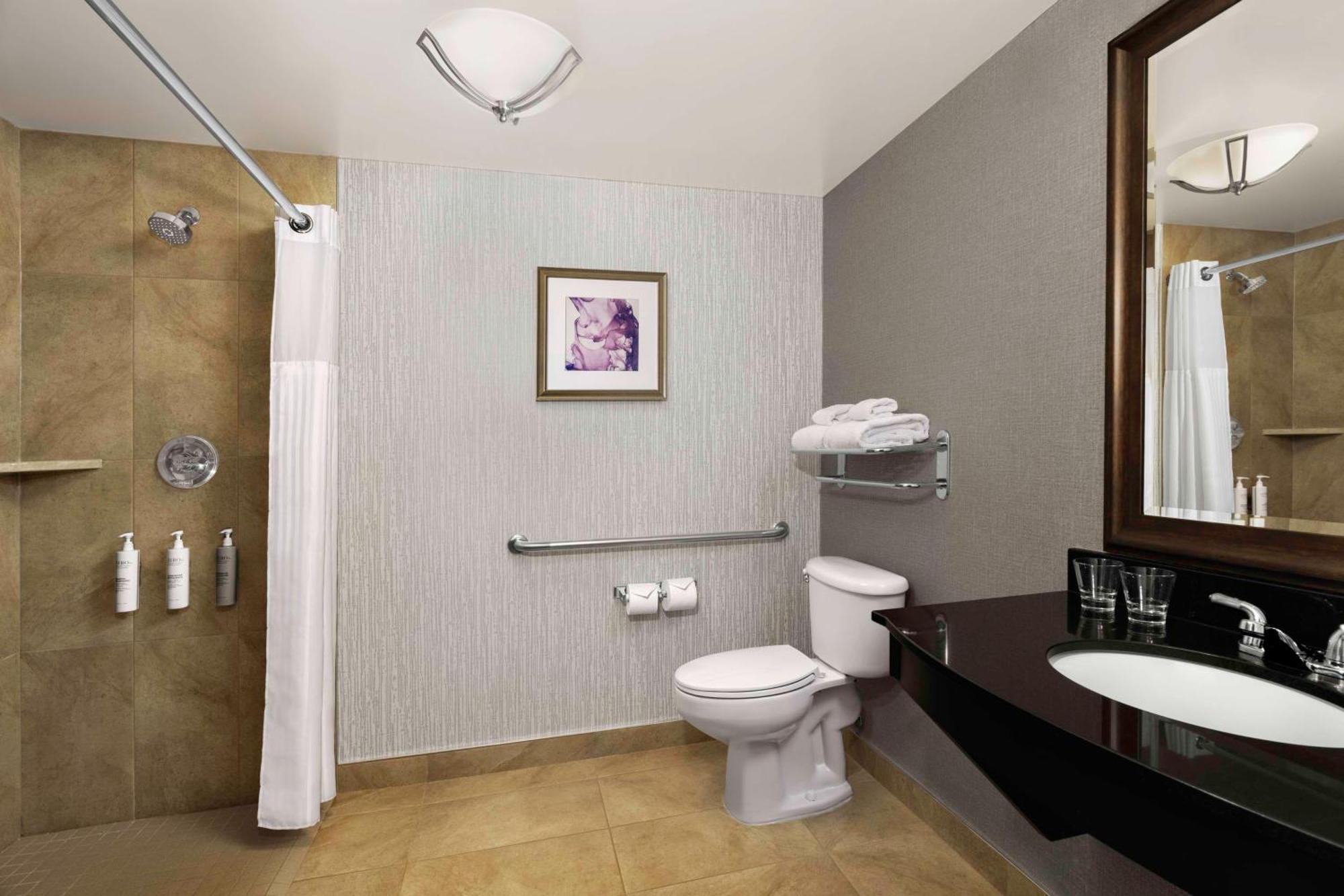 Hilton Garden Inn Calgary Airport Екстер'єр фото