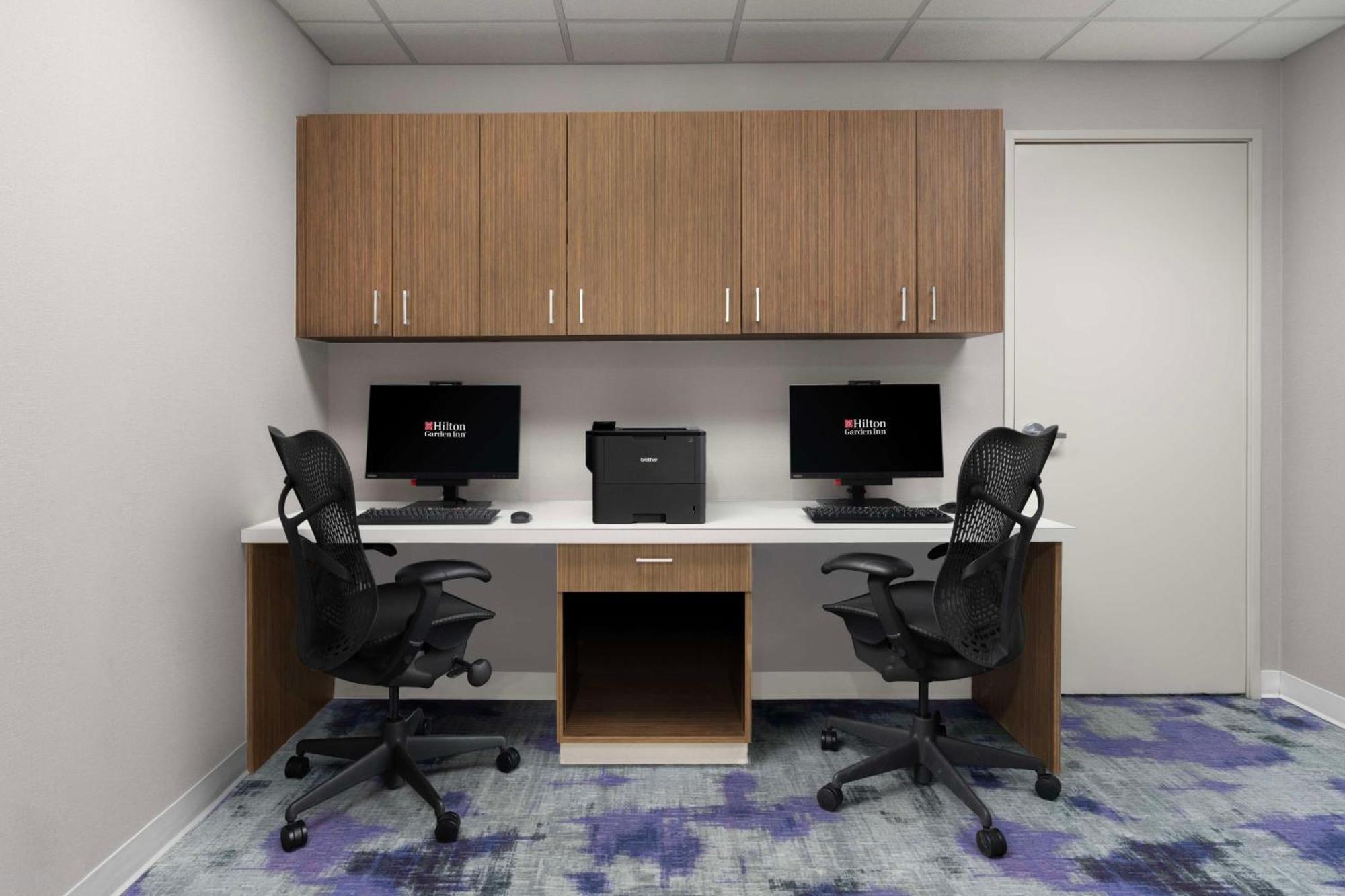 Hilton Garden Inn Calgary Airport Екстер'єр фото