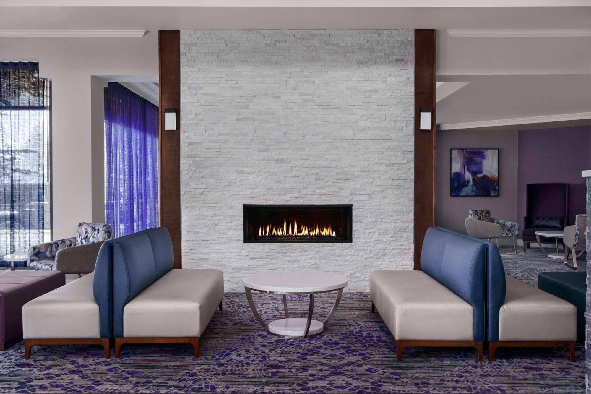 Hilton Garden Inn Calgary Airport Екстер'єр фото